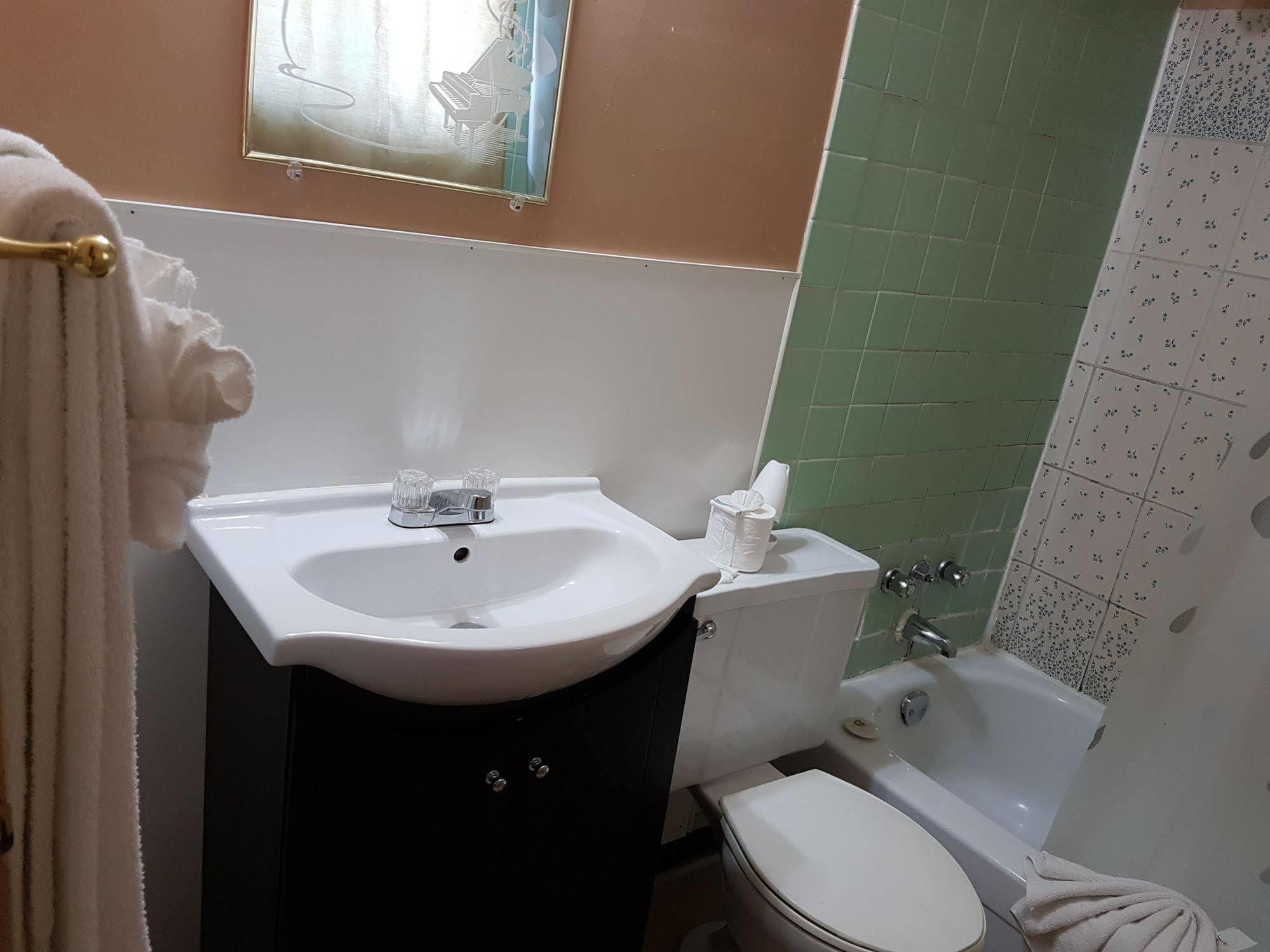 Capri Motel Port Colborne Zewnętrze zdjęcie